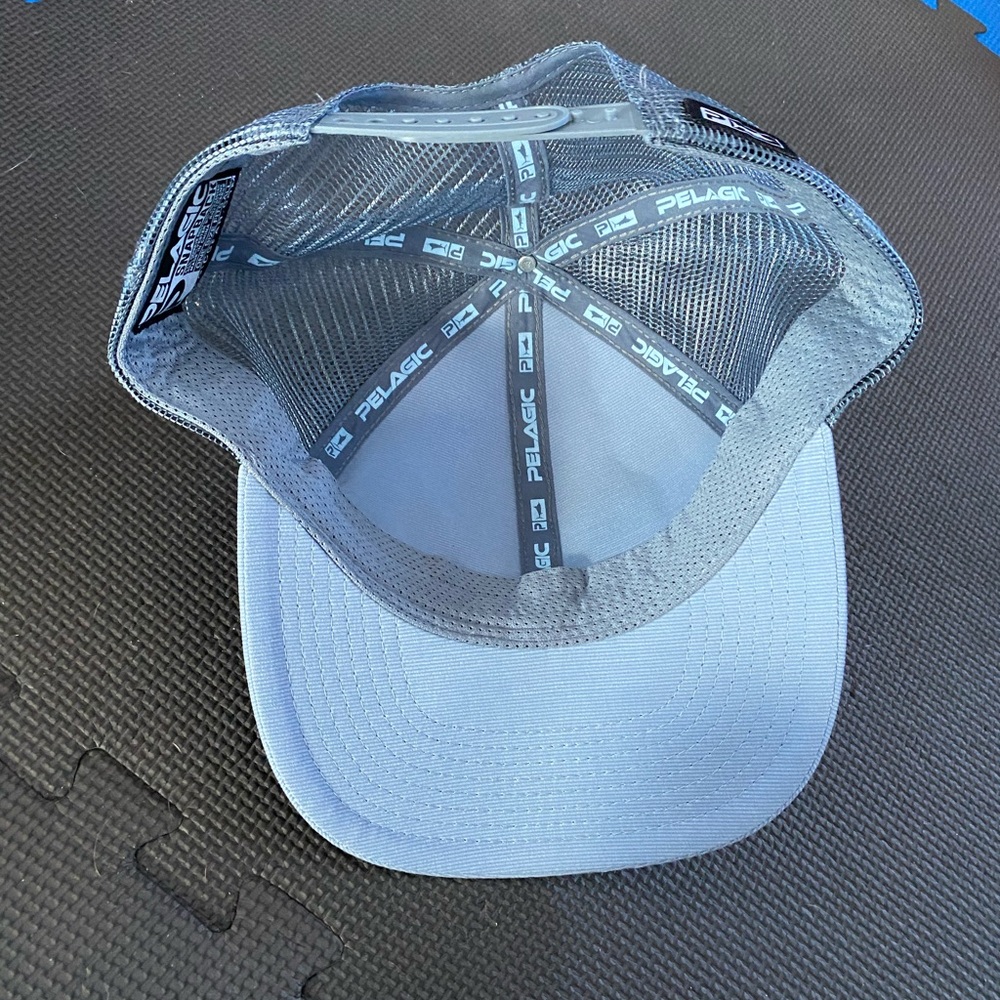 Pelagic hat - Picture 4 of 4
